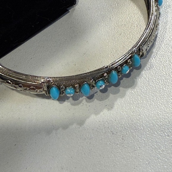 Vintage Style Silver Tone Bangle Bracelet Turquoise Cabochons Beaded Edge - Picture 3 of 4